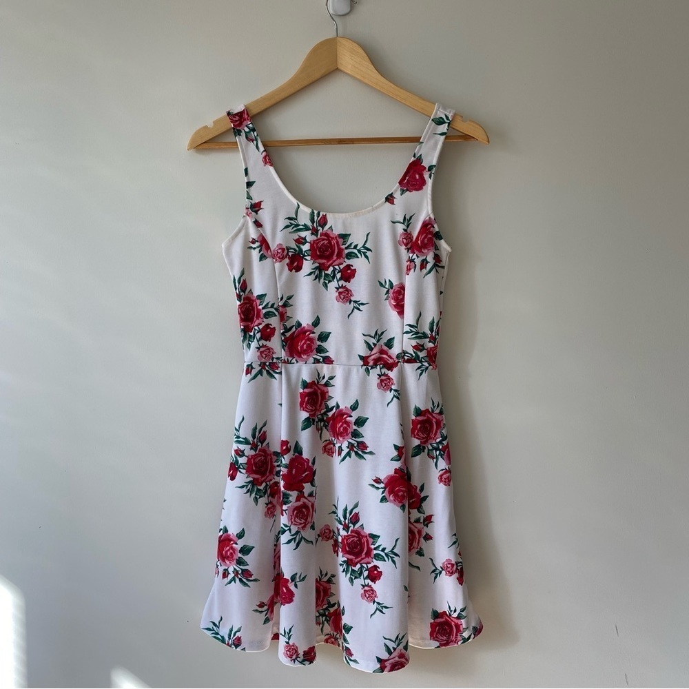H&M U-Neck High Waist Roses Fit And Flare Dress White US 8